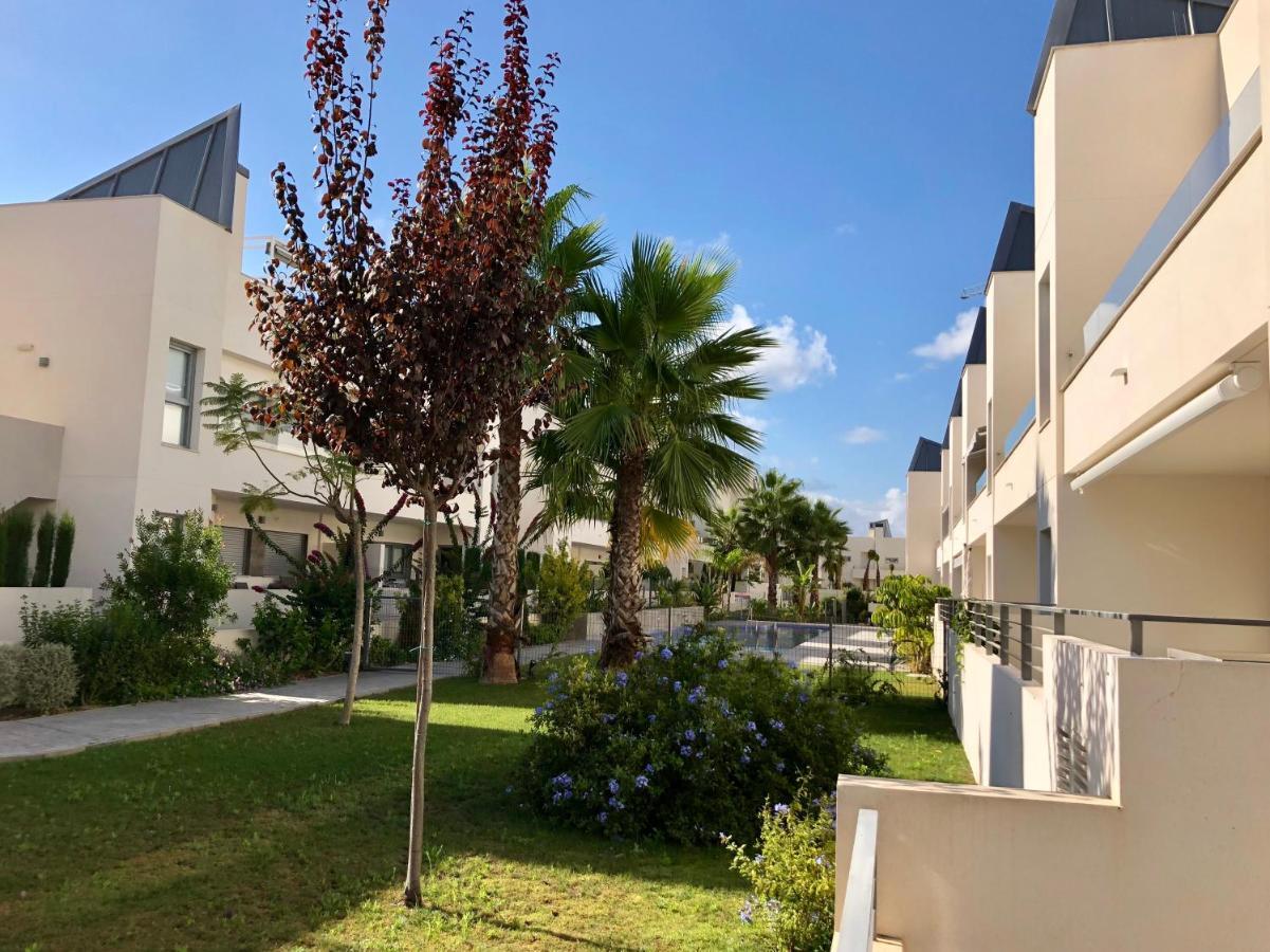 Villa Amalia 54 Torrevieja Exterior photo
